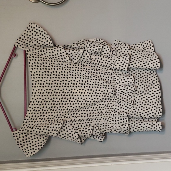 Top - Picture 2 of 4